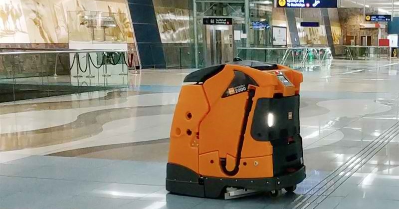 robots used to clean dubai metro stations